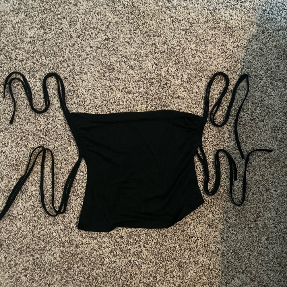 SHEIN Black Sleeveless Crop Top with Tie Front